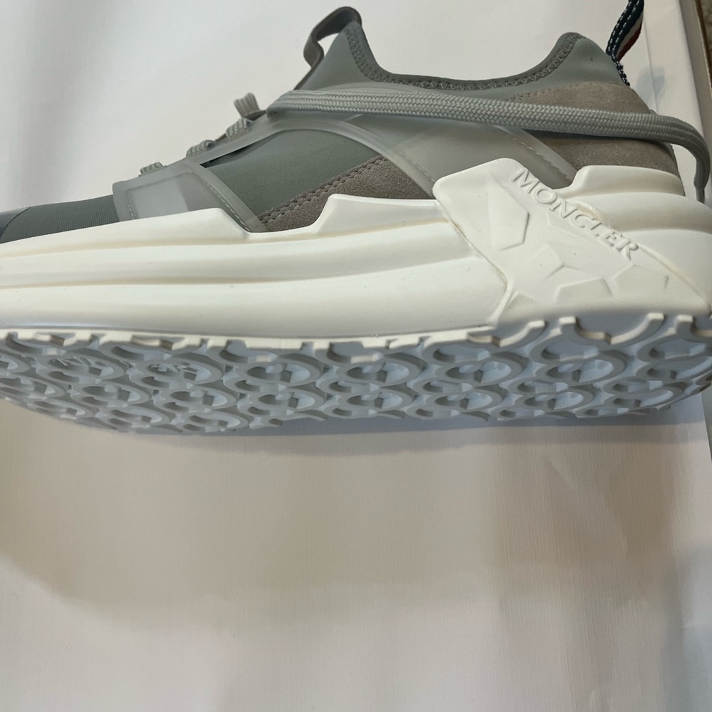 Lunarove Low-Top Sneakers